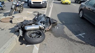 Father, son killed as pickup van rams motorbike in Chattogram