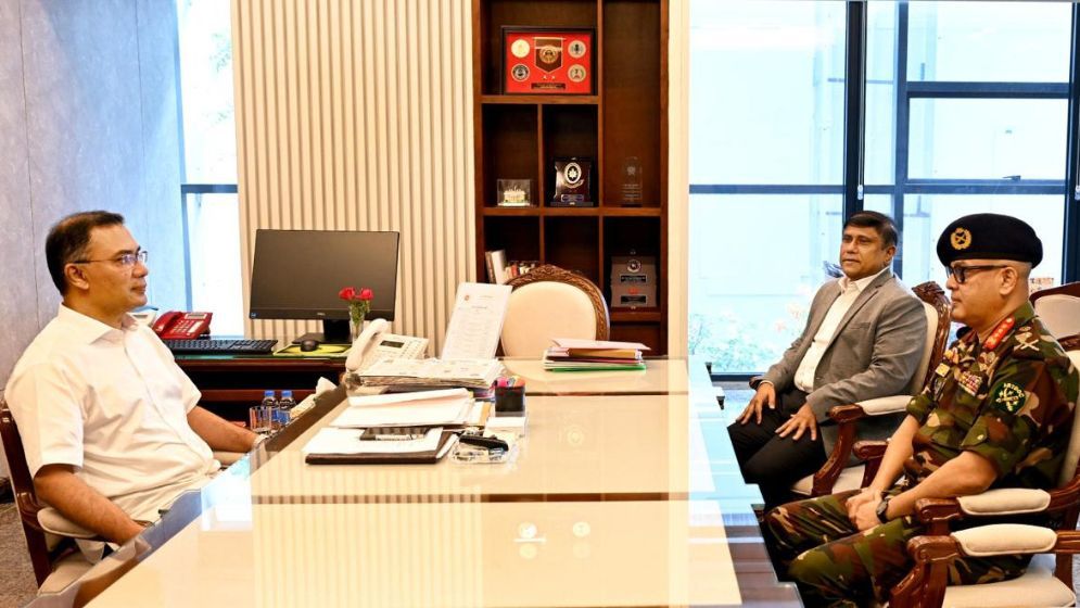 Lt Gen Minhazul meets PM before joining UN peacekeeping