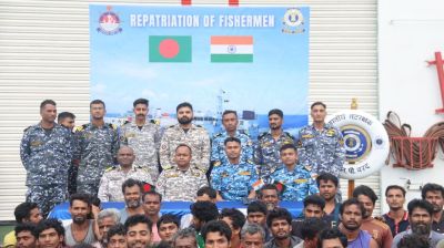 91 Bangladeshi fishermen brought back from India