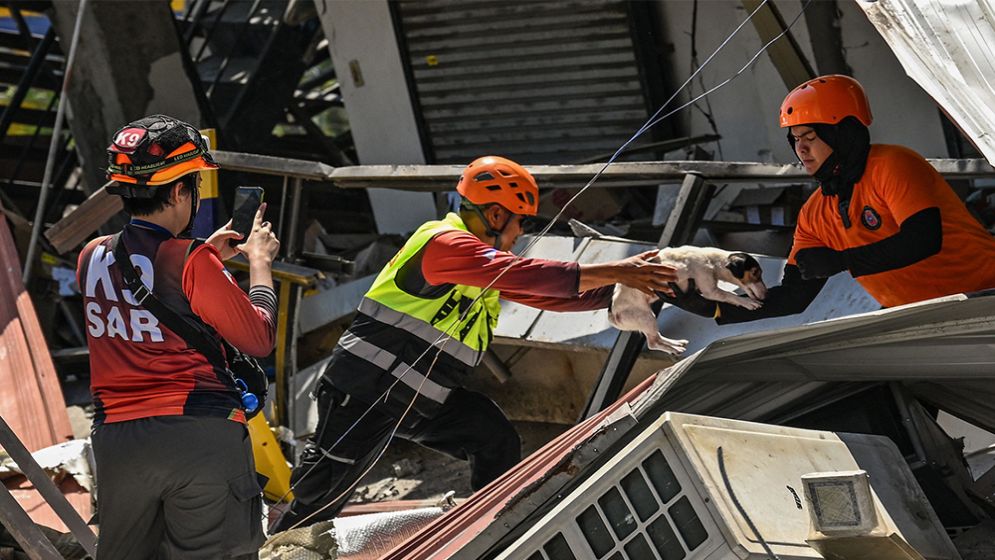 Outdoor hospitals, cut-off communities as Philippine quake toll hits 41