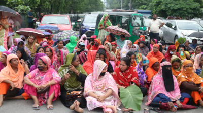 Garment workers block road in Tejgaon over unpaid wages, traffic disrupted
