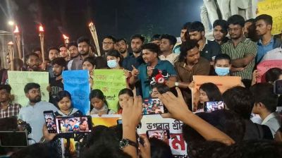 DU students protest shoe-throwing at Sri Ramchandra image in Gaibandha