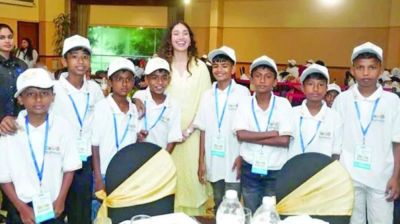 Zaima’s unique interaction with young students