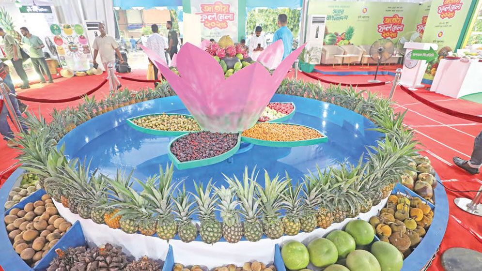Rare fruits, jackfruit innovations draw crowds