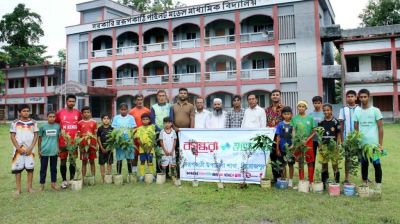 Shuvosangho inspires young footballers to plant trees in Swarupkathi