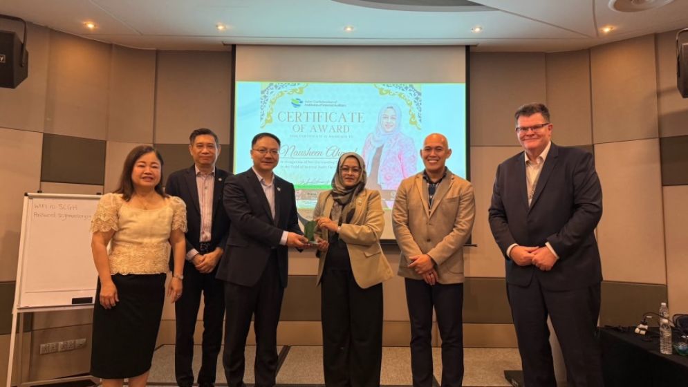 BracU internal audit head receives int’l award in Singapore