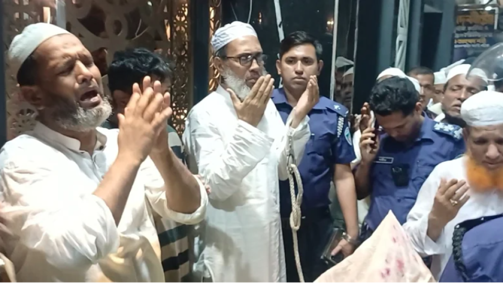 Handcuffed Awami League leader attends mother's funeral in Patiya