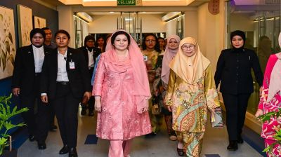 Zubaida Rahman enjoys cultural tour in Putrajaya during Malaysia visit