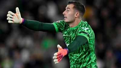 Barcelona keeper Pena to join Panathinaikos