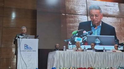 1,300 dev projects of AL regime a ‘big burden’ for BNP govt: Amir Khosru