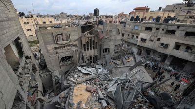 Israeli air strikes intensify across Gaza despite ceasefire