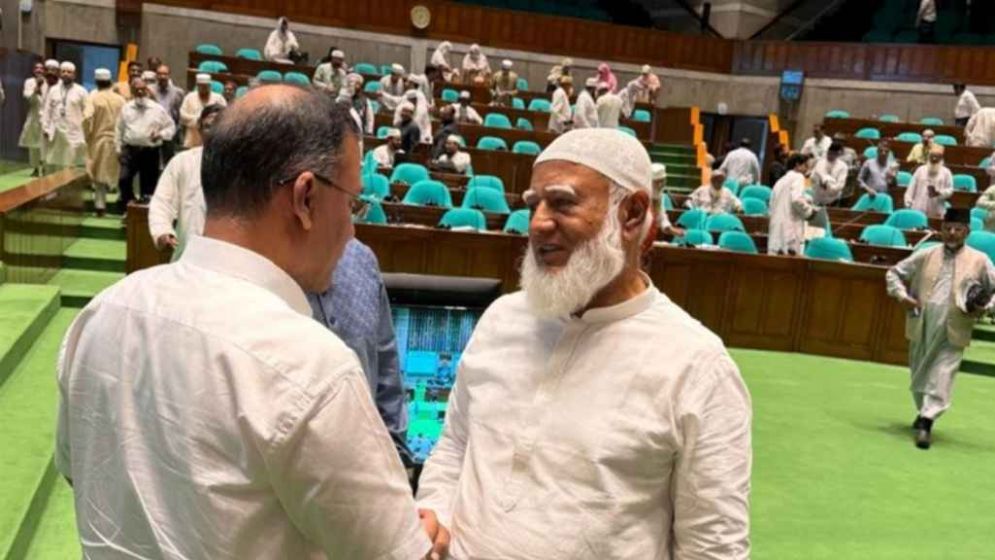 PM, opposition leader exchange greetings