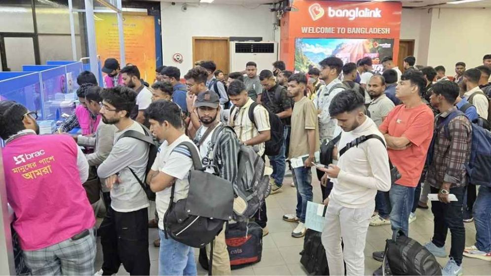 Bangladeshis Rescued from Cyber Scam Compounds in Cambodia