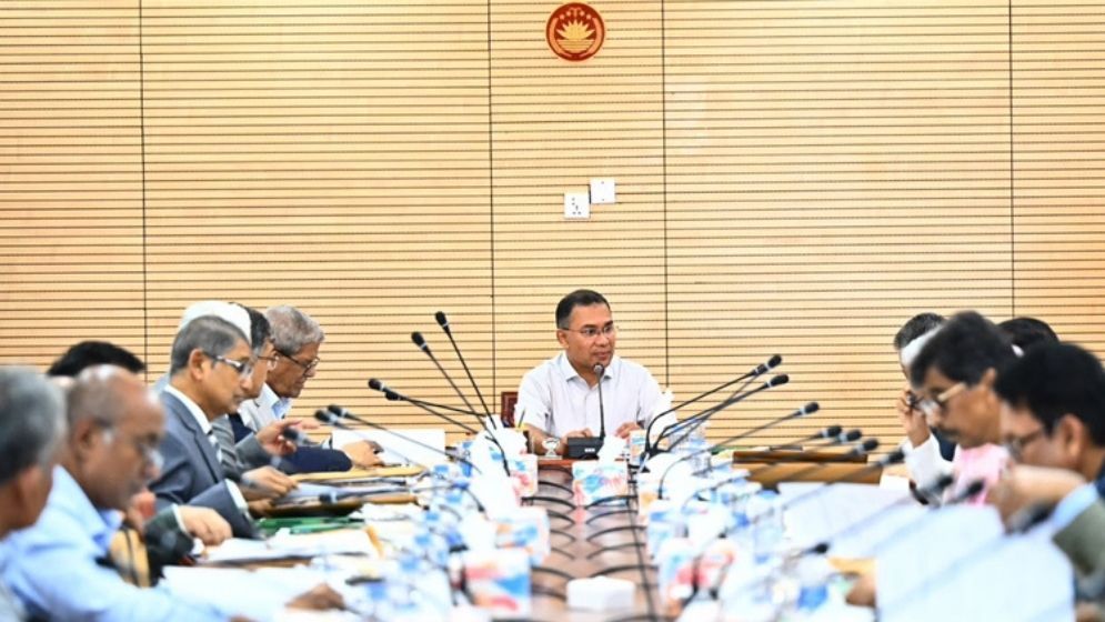 PM chairs cabinet meeting