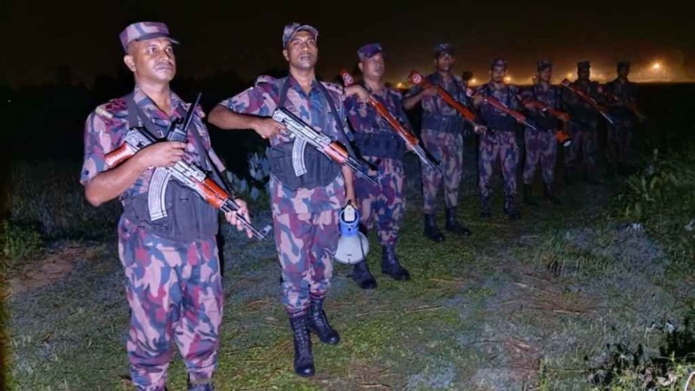 BGB, locals foil BSF's push-in attempt along C’nawabganj border