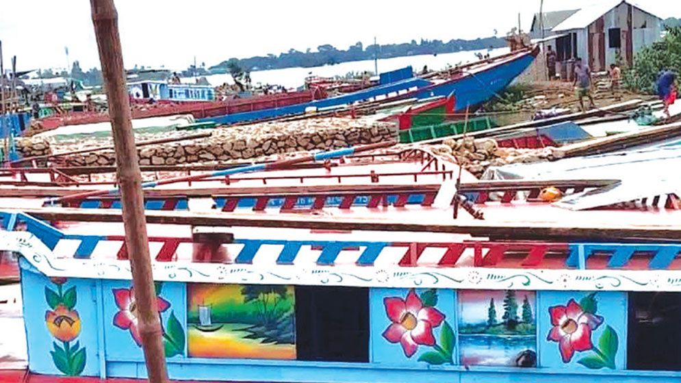 Sunamganj boat owners allege illegal toll collection on three Tahirpur rivers
