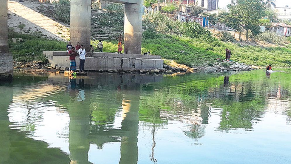 Pollution, encroachment continue to degrade River Mathabhanga