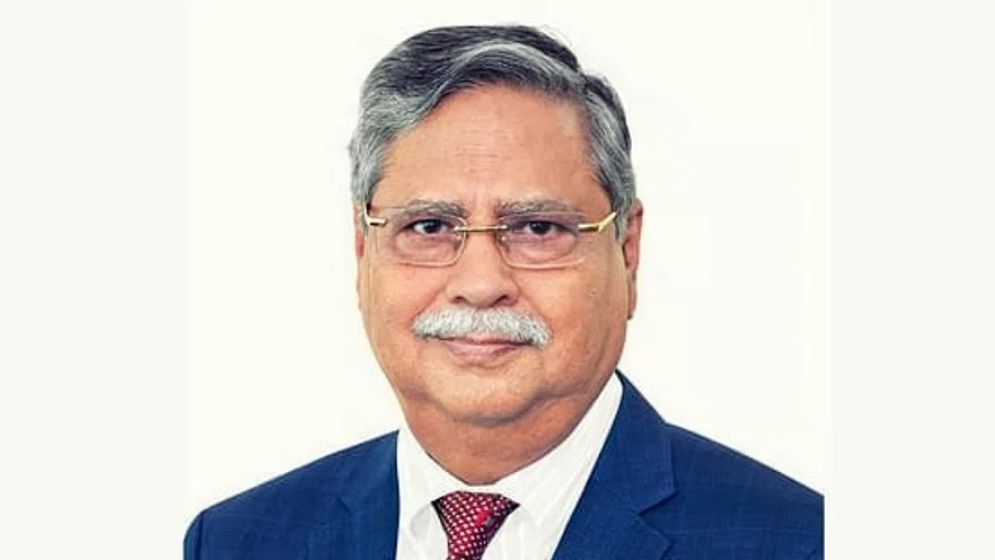 President reaffirms commitment to building modern four-dimensional armed forces