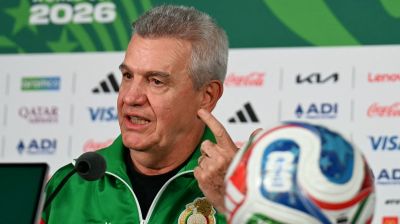 Mexico's Aguirre shrugs off WC altitude factor