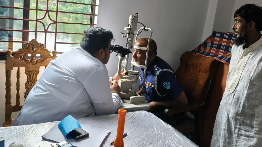 Bashundhara holds free eye camp in Brahmanbaria, treats over 400 patients