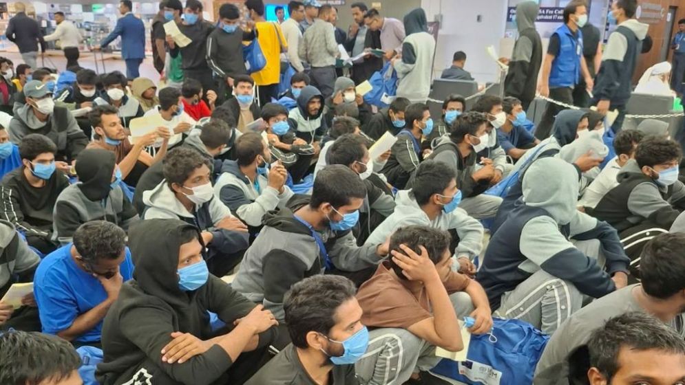 174 Bangladeshis return from Libyan detention centres