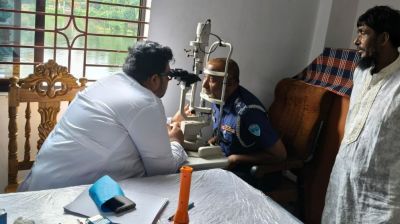 Bashundhara holds free eye camp in Brahmanbaria, treats over 400 patients