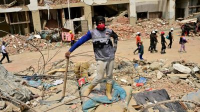 Race to recover bodies ahead of Venezuela earthquake cleanup