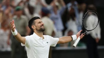 Djokovic tames Auger-Aliassime to return to semis