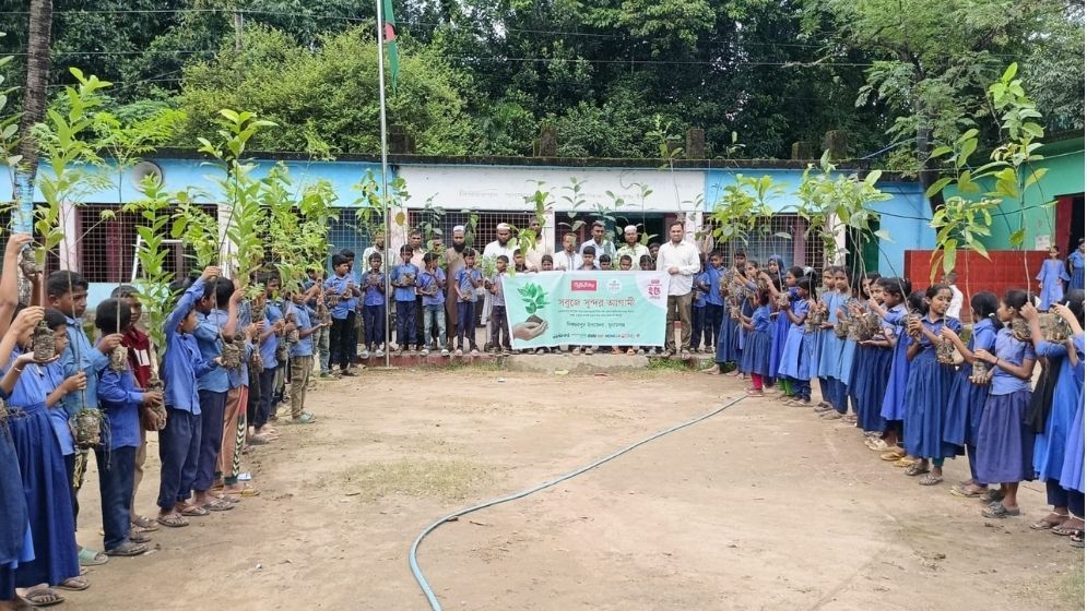 Tree saplings distributed among students in Sunamganj