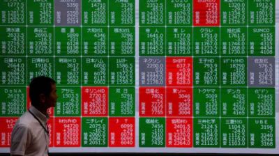 Asian stocks surge as investors focus more on AI than Middle East attacks