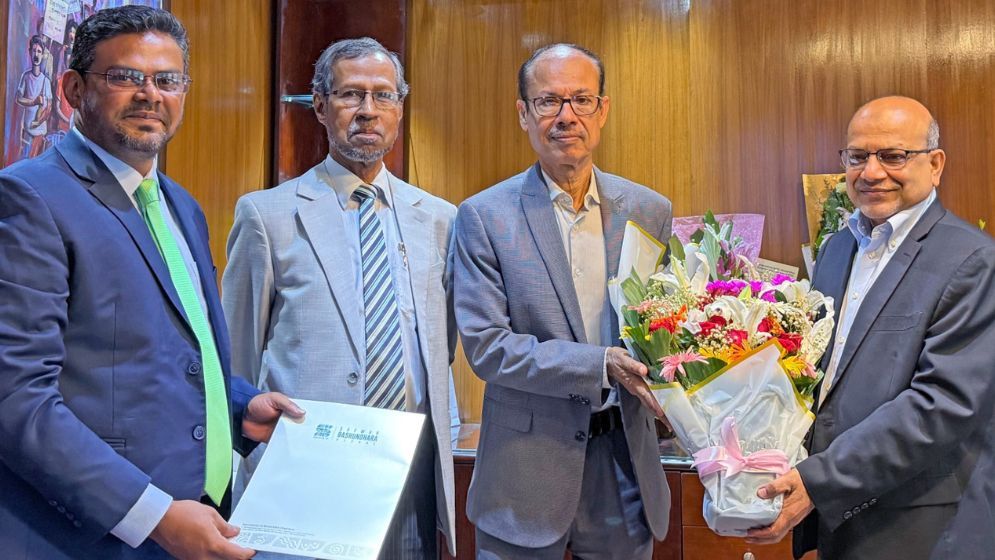 SBG chairman congratulates new BSEC chief