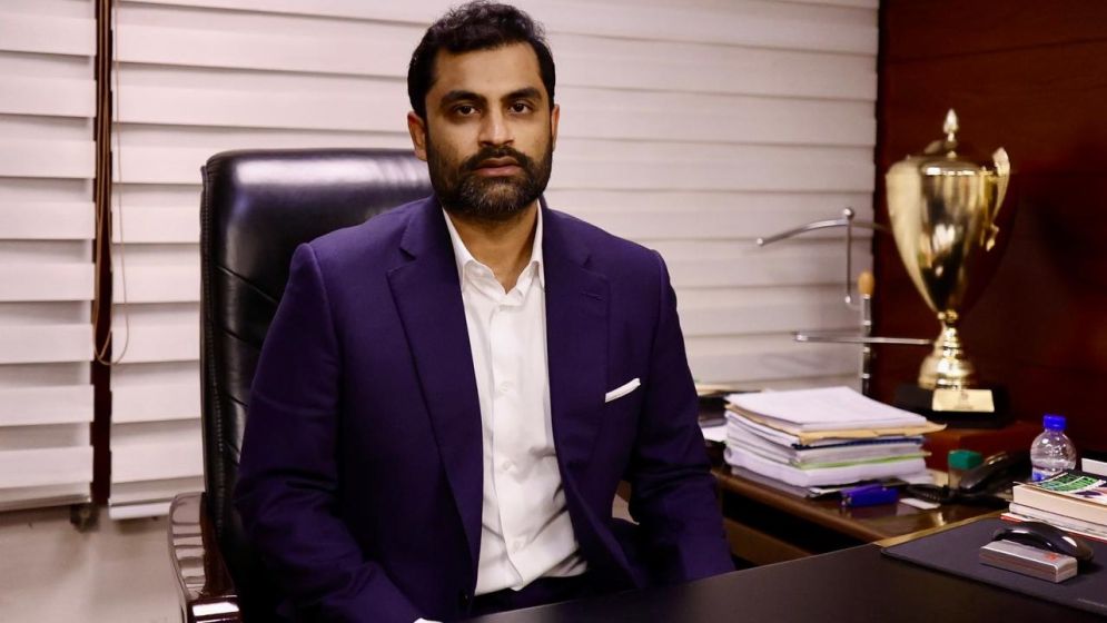 Tamim opens ICC account in style