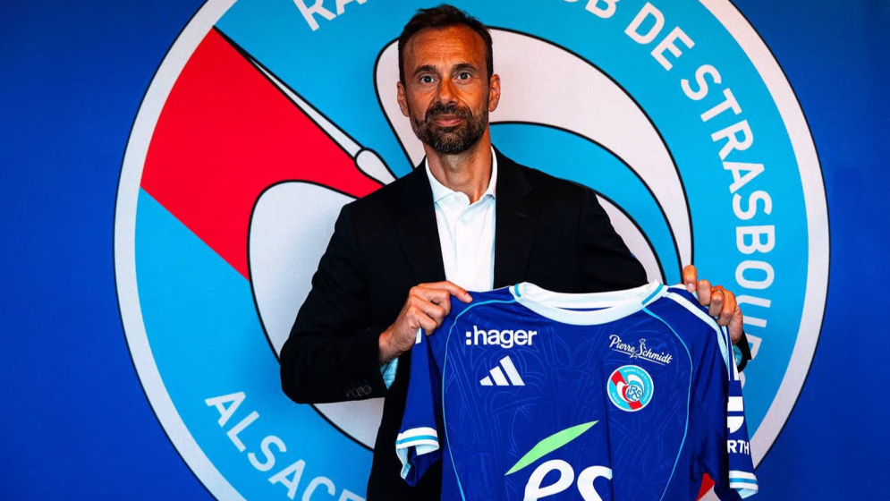 Strasbourg appoint Oliveira as boss