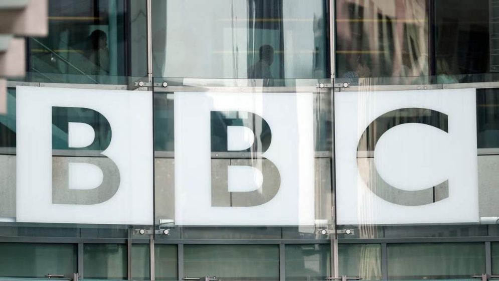 500,000 UK households cancel their BBC TV licence in a year