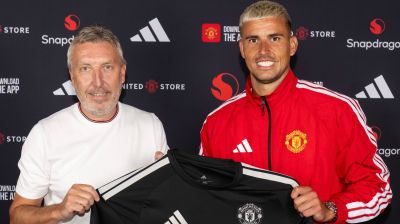 Man Utd sign goalkeeper Darlow on two-year deal