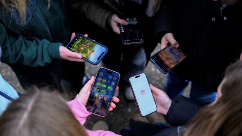 EU mulls social media restrictions for children under 13