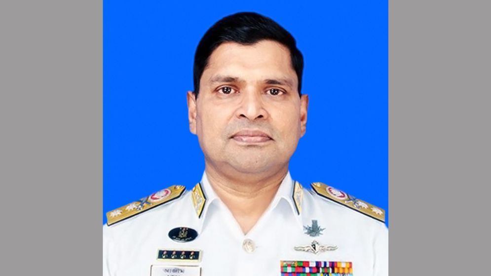 Navy gets new chief