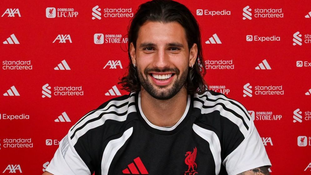 Liverpool midfielder Szoboszlai signs new contract