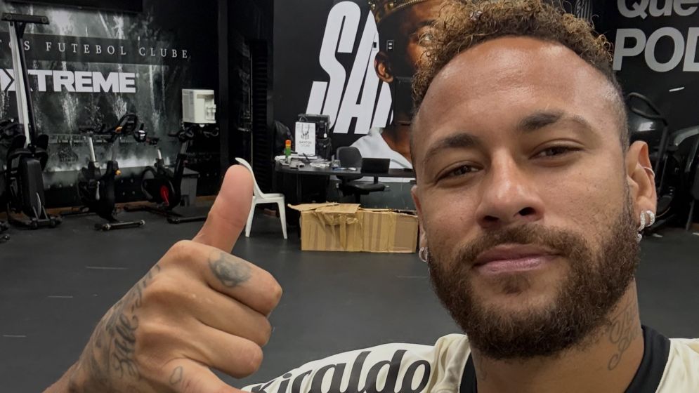Neymar returns to Santos with questions over future
