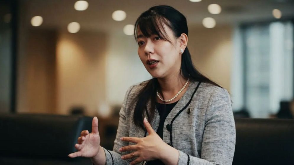 Japanese mayor makes history with maternity leave that caused a stir