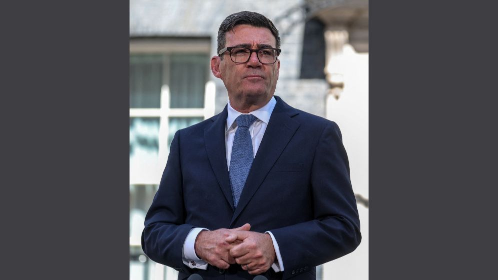 Burnham becomes PM vowing 10-year plan for Britain