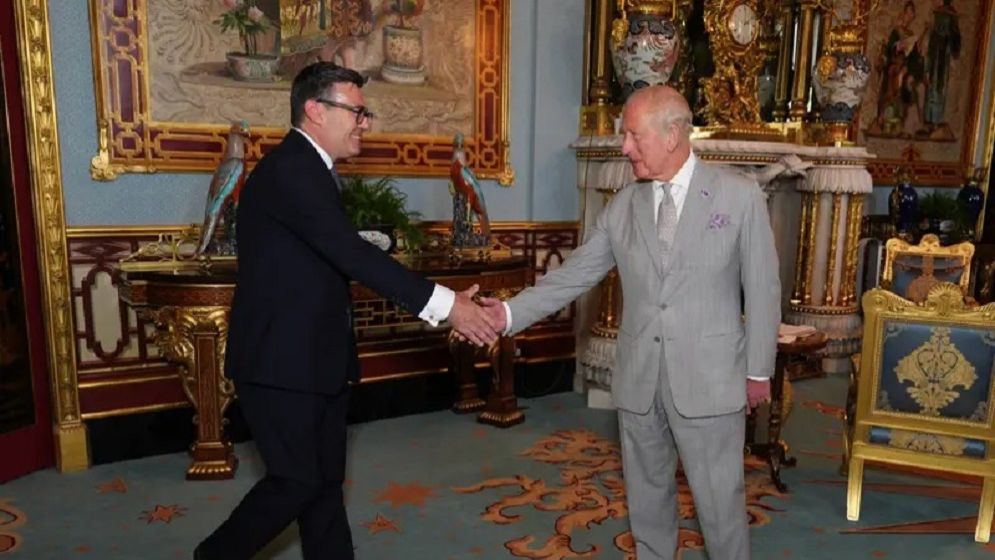 Burnham becomes UK prime minister