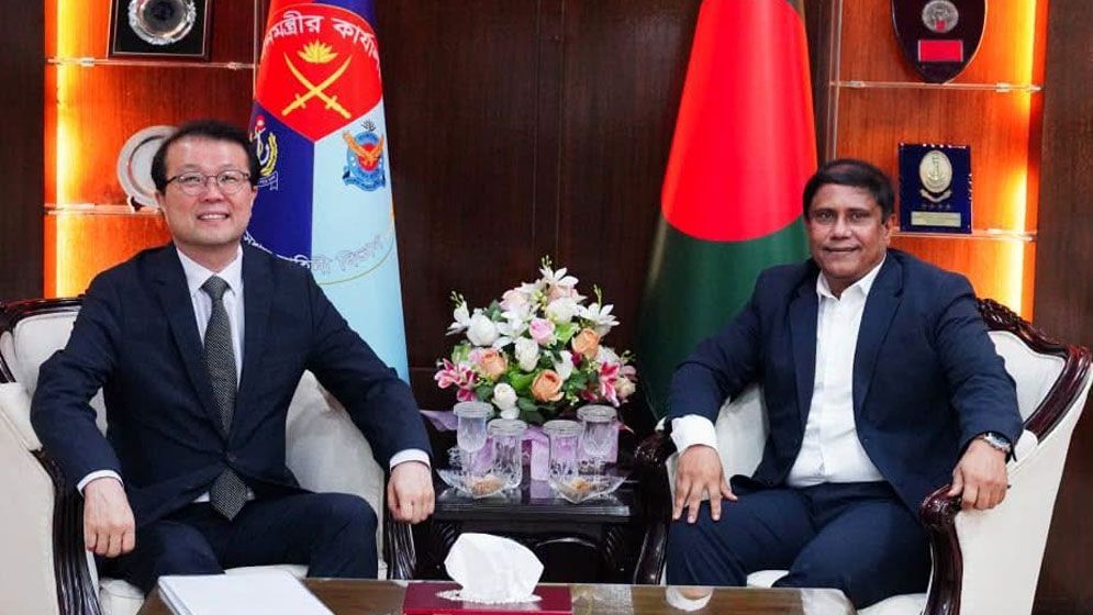 South Korean ambassador meets PM’s defence adviser