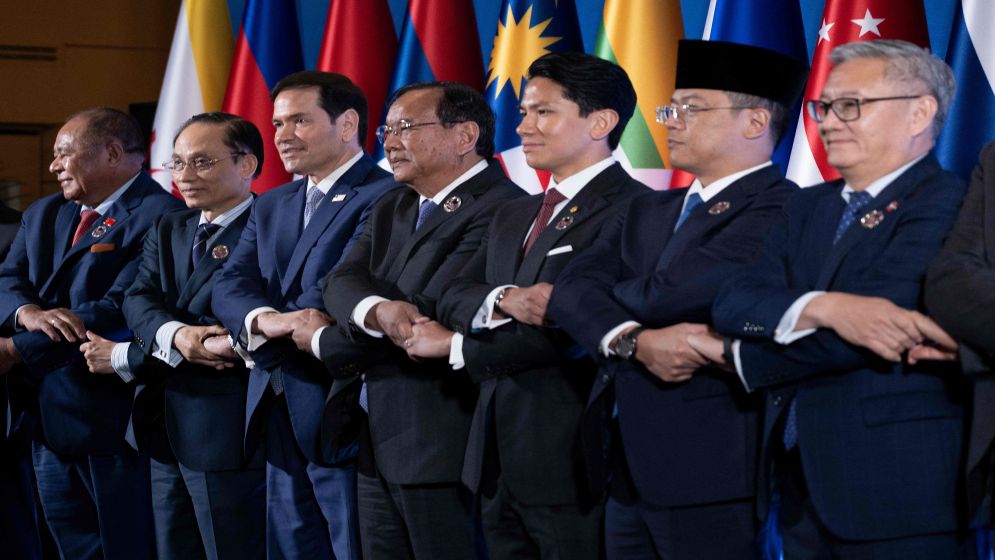 Allowing Iran control of Hormuz 'dangerous precedent', Rubio tells ASEAN