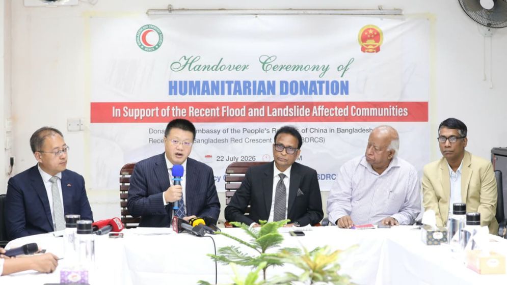 China donates $100,000 to Red Crescent Society to support flood, landslide response