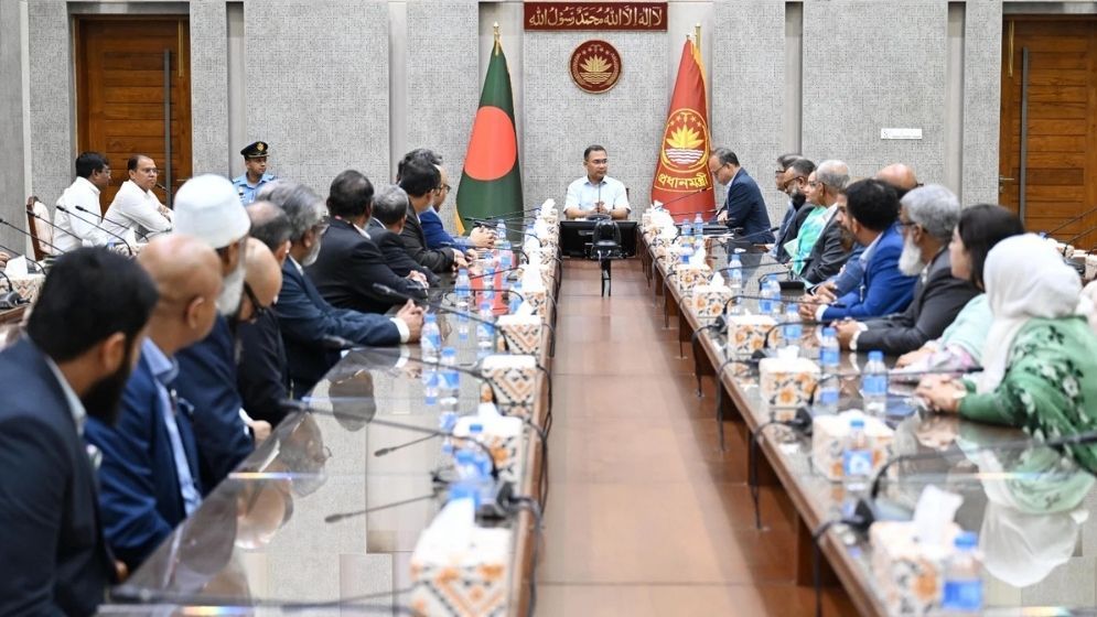 PM orders swift removal of obstacles to garment industry growth