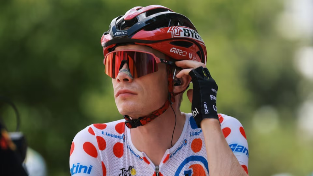 Vingegaard undergoes successful collarbone surgery