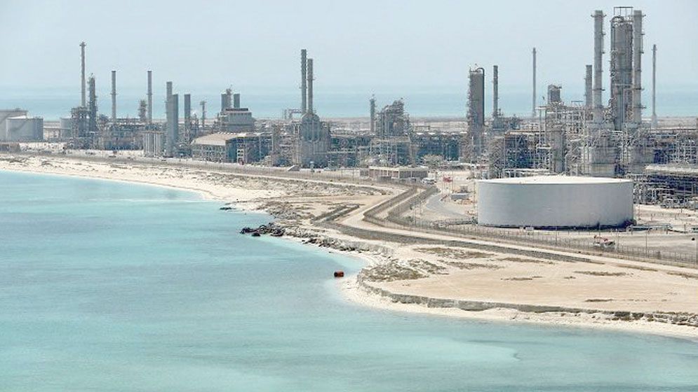 Kyrgyzstan approves plan to build mini oil refinery