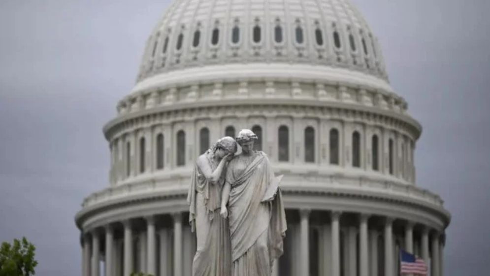 US House passes symbolic Iran war rebuke to Trump
