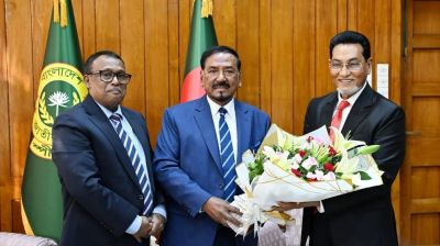 Acting President Hafiz Uddin Ahmad assumes office, receives floral greetings